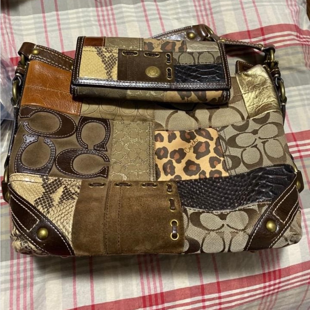 Coach purse and matching wallet